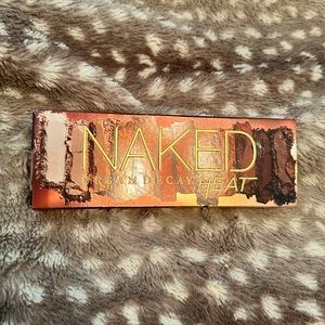 SEALED Urban Decay Heat Eyeshadow Palette